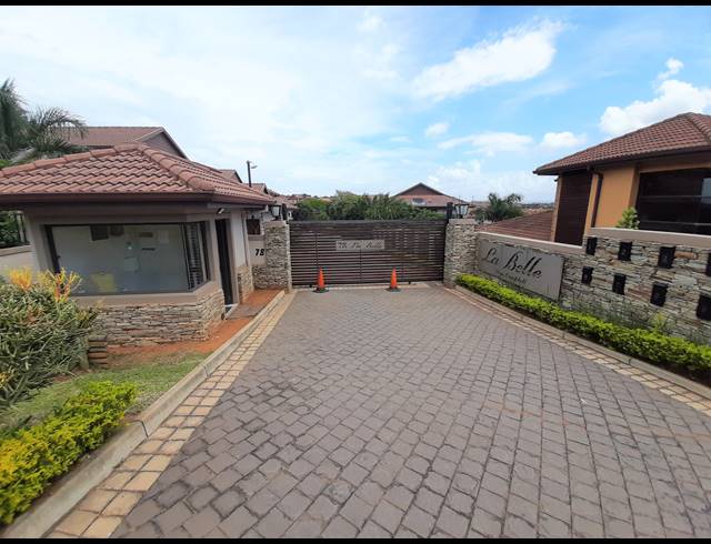 3 BEDROOM TOWNHOUSE TO LET IN IZINGA